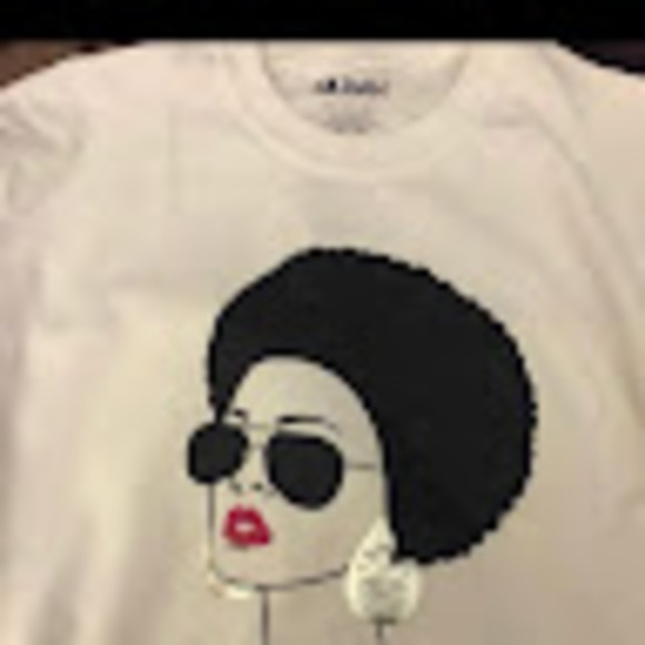 Meet your Posher, Cynthia - Picture 1 of 1